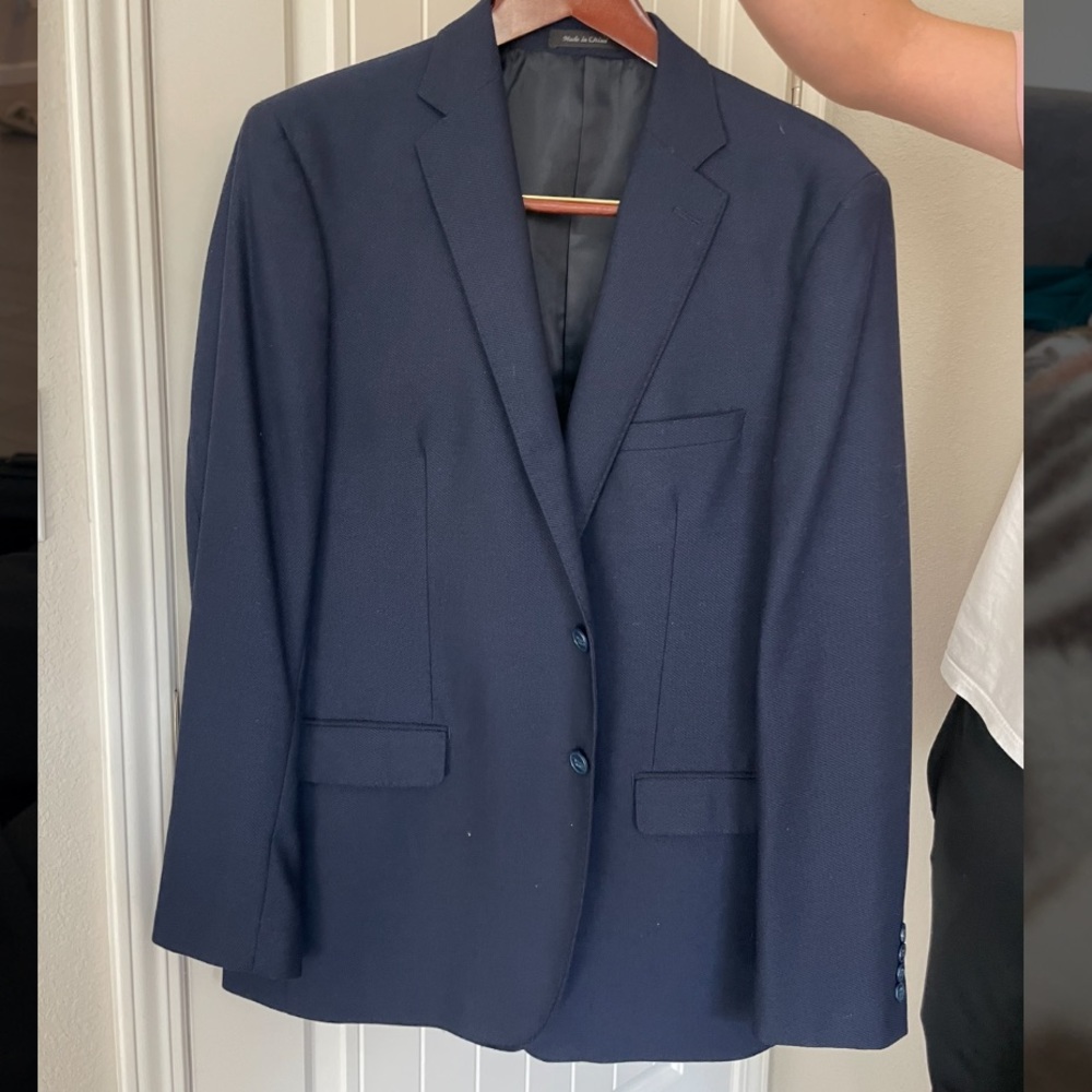 Calvin Klein Men’ suit jacket. Blue. Size 44R
